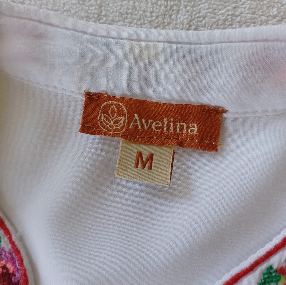 Bohemian Floral Embroidered White Blouse From Avelina, Size S - Picture 16 of 16